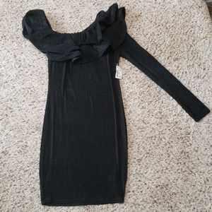 Off Shoulder One Sleeve Black dress